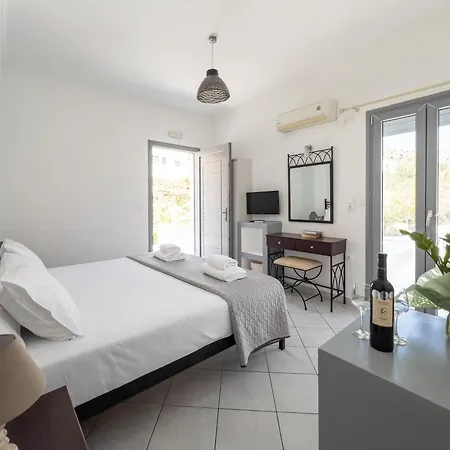 Holidays In Ios Gasthuis