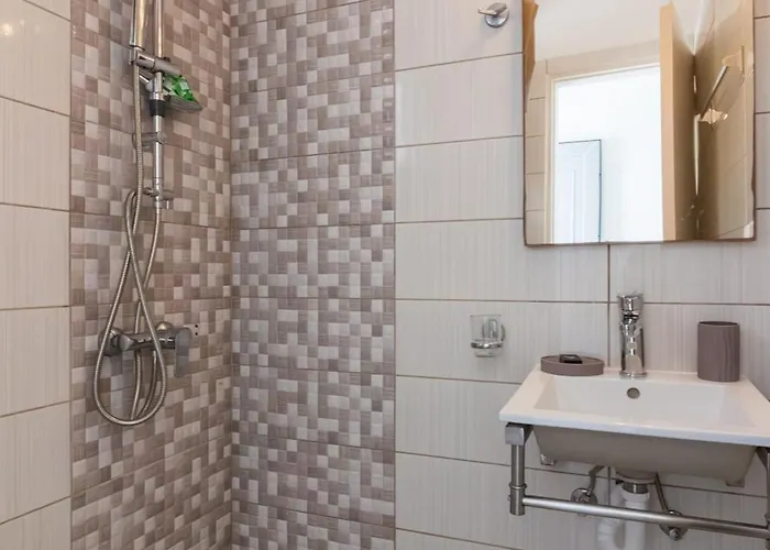 Πανσιόν Holidays In Ios