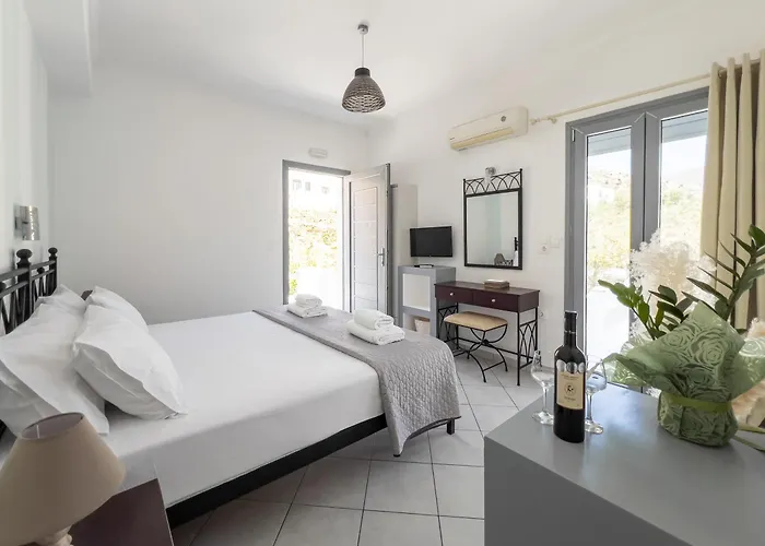 Holidays In Ios Μυλοπότας