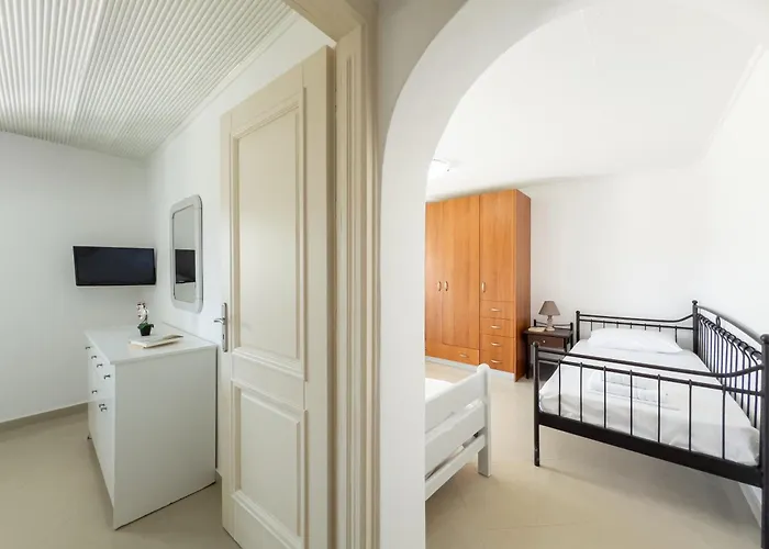 Πανσιόν Holidays In Ios Μυλοπότας