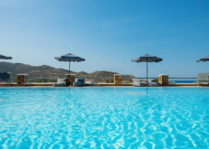 Πανσιόν Holidays In Ios 4*